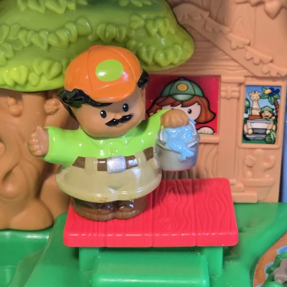 Fisher-Price Little People Zoo Talkers Safari Jungle Tree House Toddler Playset - Picture 10 of 17